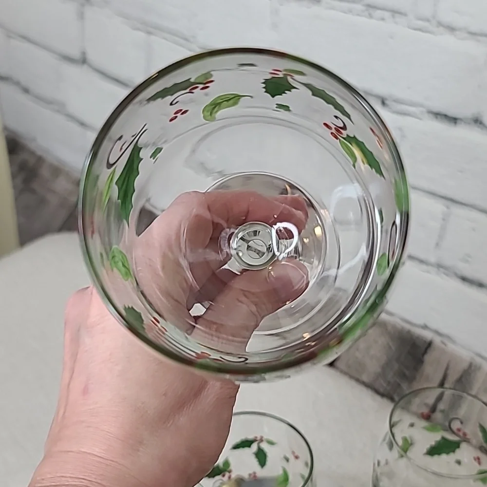 Libbey Vintage Holiday Holly Iced Tea Glass/Goblets Set of 4 (Four) Green/Red